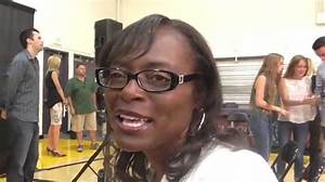 Who Is Carolyn Kyles? Everything to Know About Julius Randle Mother