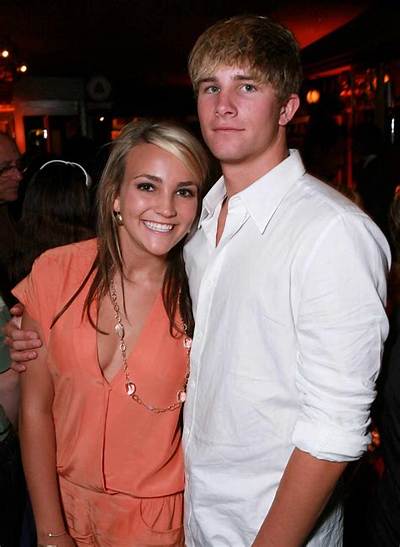 Who Is Casey Aldridge? Jamie Lynn Spears Baby Daddy, Partner Revealed as Britney Spears Controversy Heats Up