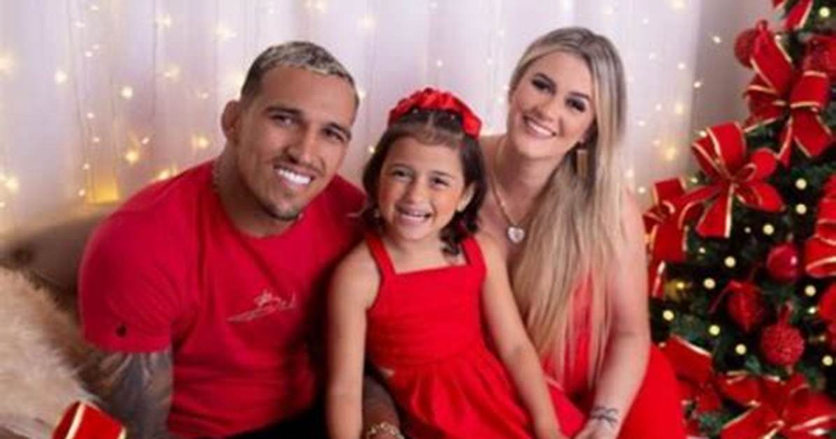Who Is Charles Oliveira’s Wife Talita Roberta Pereira?