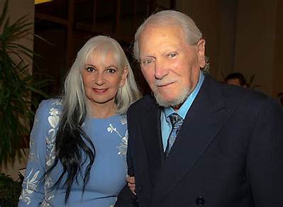 Who Is Clive Cussler’s Wife? Janet Horvath Biography, Wiki, Age, Children, Family and Net Worth