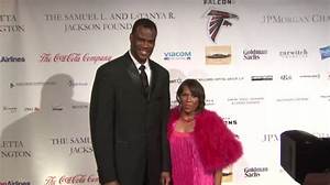 Who Is David Robinson’s Wife Erin Cronin?