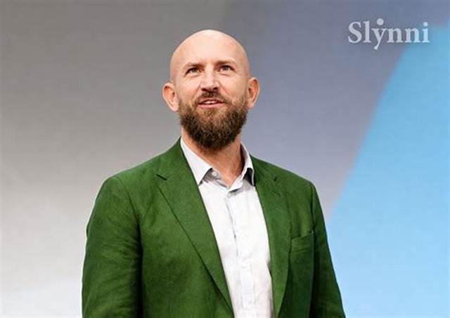 Who Is Dawid Andres? Meet Him on Instagram