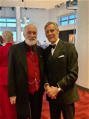 Who Is Douglas Reith’s Partner? Everything to Know About the Actor