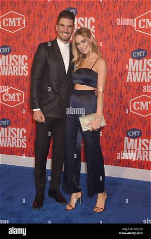 Who Is Ellie Ottaway Josi? Meet Roman Josi Wife and Kids on Instagram