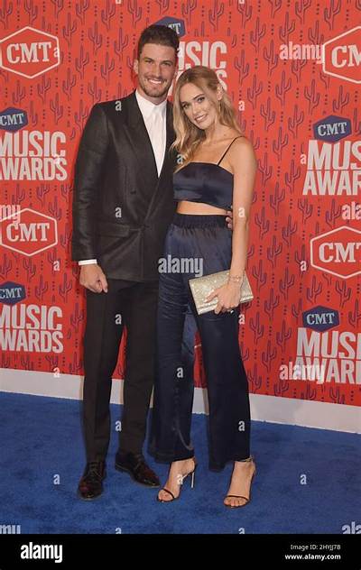 Who Is Ellie Ottaway Josi? Meet Roman Josi Wife and Kids on Instagram