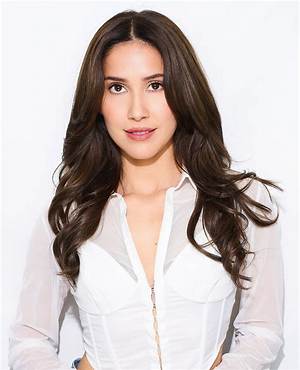 Who Is Emily Roslyn Villarreal? Her Age Wikipedia Affairs Boyfriend and Instagram