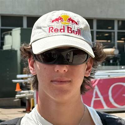 Who Is Gui Khury? Everything on the Young Skateboarder