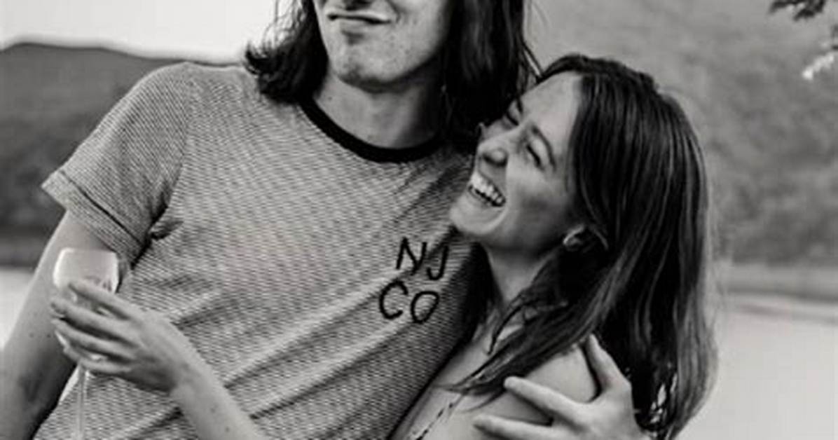 Who Is James Bay Girlfriend or Wife Lucy Smith? Dating Life Explored