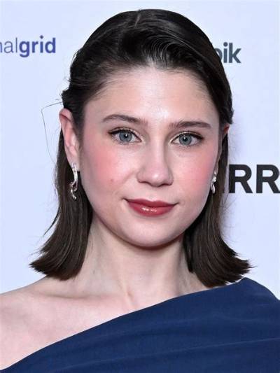 Who Is Jenny Walser? Explore Heartstopper Actress Age and Wikipedia Details