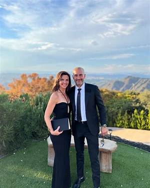 Who Is Jon Anik Wife? Everything to Know About the Ufc Commentator and Podcast Host