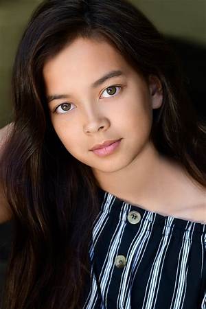 Who Is Joselyn Picard? Find Everything About the Actress from Superman and Lois.