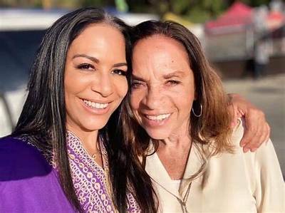 Who Is Juanita Gardere? Sheila E Mother Name, What Ethnicity Does She Have?