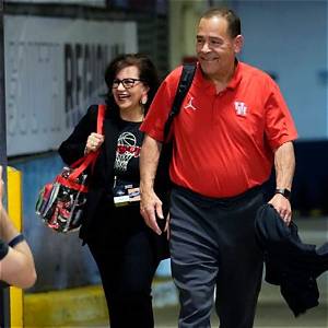 Who Is Karen Lowery? Meet Coach Kelvin Sampson’s Wife and Family