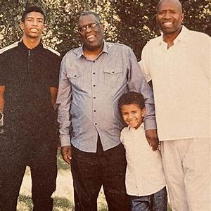 Who Is Kenny Smith Brother? Everything to Know About His Family