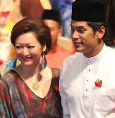 Who Is Khairy Jamaluddin Wife Nori Abdullah? Age Height and Family