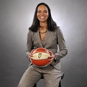 Who Is Kristi Toliver Wife? Sexuality Explored of the Basketball Player