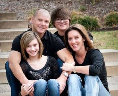 Who Is Kurt Thomas’ Wife? Rebecca Jones Wiki, Age, Family, Net Worth, Children