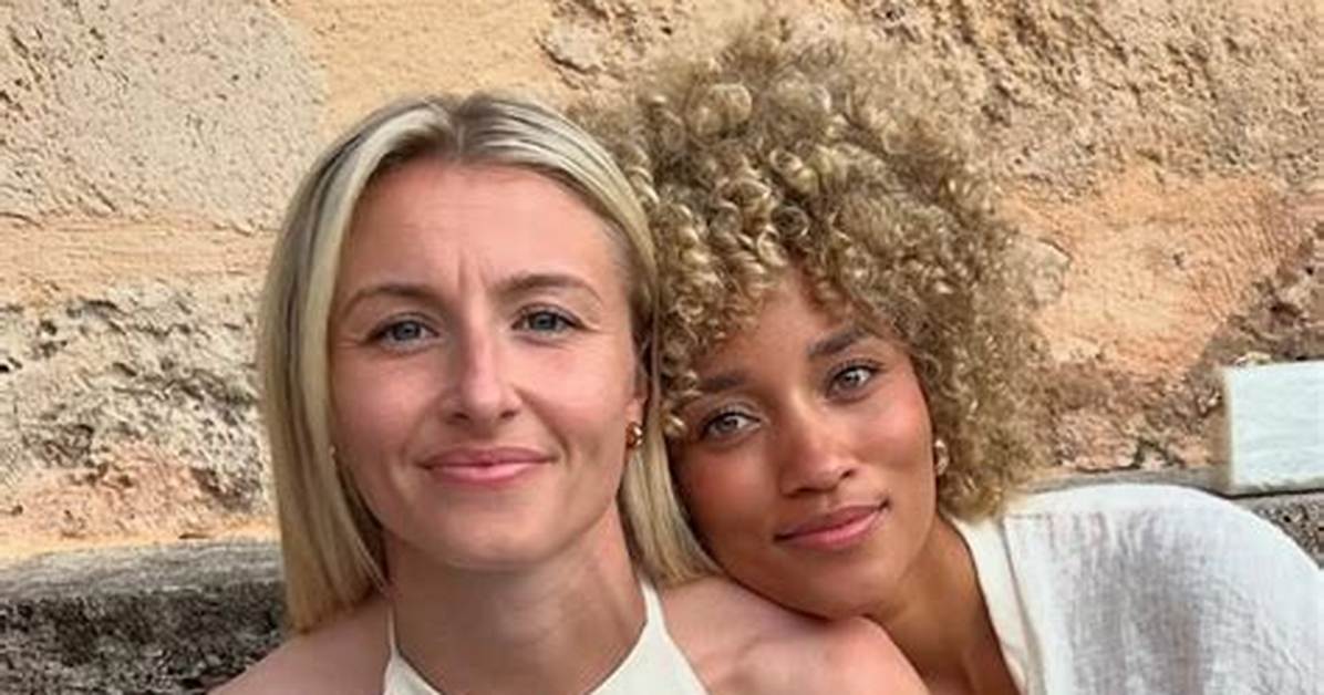 Who Is Leah Williamson Boyfriend- Her Dating History Explored
