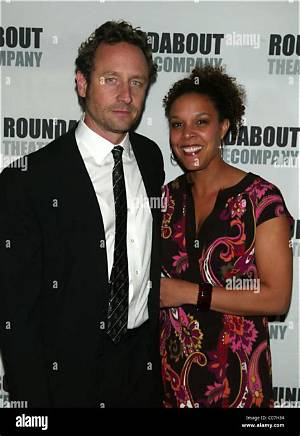 Who Is Linda Powell Husband? Everything on Her Parents and More