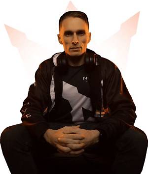 Who Is Lol Gaming Youtuber Neace Wife? Divorce Rumors and More