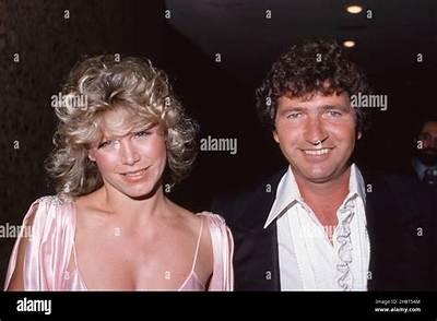 Who Is Mac Davis Wife? Lise Kristen Gerard Bio, Age, Children, Mac Davis Death