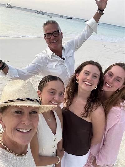 Who Is Philip Erdoes? Everything About the Husband of J. P. Morgan Asset & Wealth Management Ceo Mary Callahan Erdoes