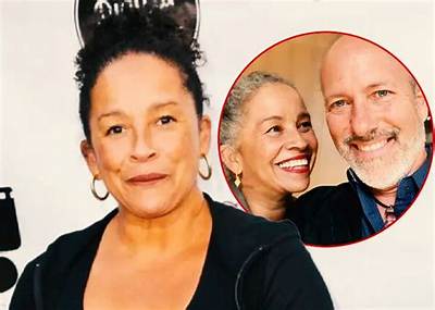 Who Is Rae Dawn Chong? Her Spouse, Mother & Net Worth