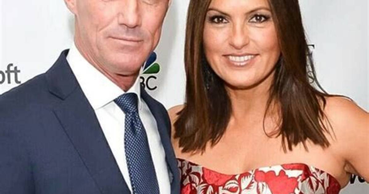 Who Is Robert John Burke Wife? Everything to Know About the Family of the Robocop and Intrusion Actor