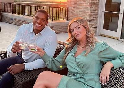 Who Is Ronnie Stanley Wife? Girlfriend and Salary
