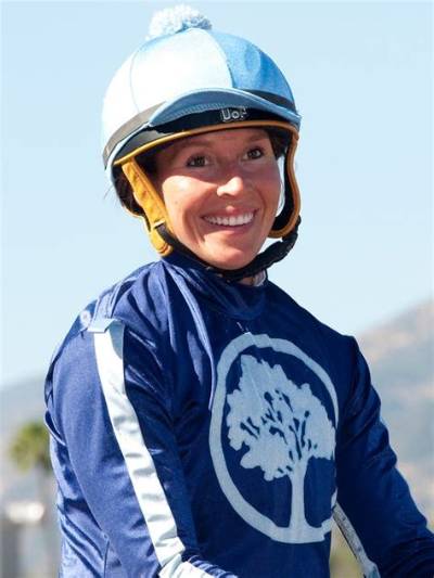 Who Is Rosie Higgins Jockey? Everything on Kent Desormeaux Wife
