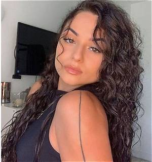 Who Is Samantha Sammie Cimarelli from the Circle Us? Her Instagram, Wiki, Age, and Birthday