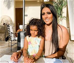 Who Is Sukhjit Athwal? Kashe Quest Mother Age – Meet Her on Instagram
