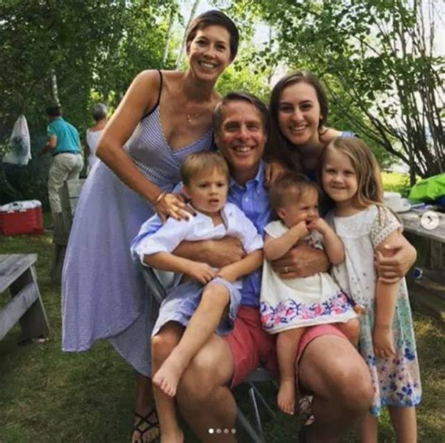 Who Is Terry Moran Wife Karen Moran? Everything to Know About an American Journalist