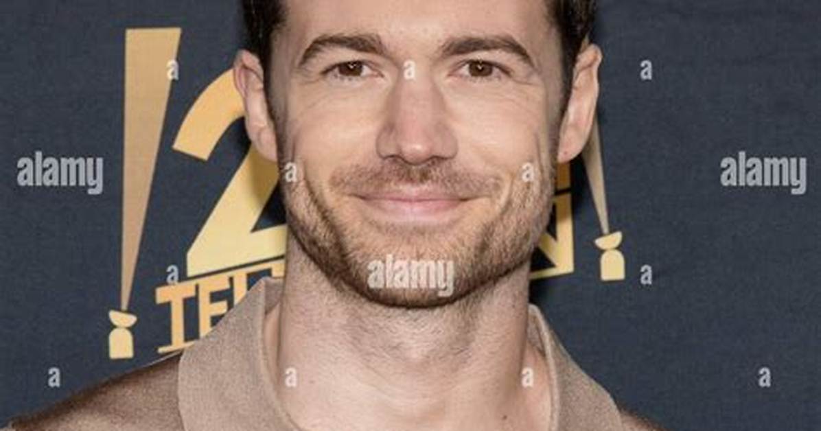Who Is Tom Ainsley? Find More About the Cast of ‘How I Met Your Father’