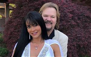 Who Is Travis Tritt’s Wife, Theresa Nelson? Here’s What We Know About
