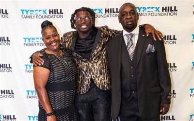 Who Is Tyreek Hill Father Derrick Shaw? His Wife and Ethnic Background Explored