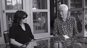Who Was Robert Downey Sr Wife Rosemary Rogers? Everything on Her Age & Net Worth