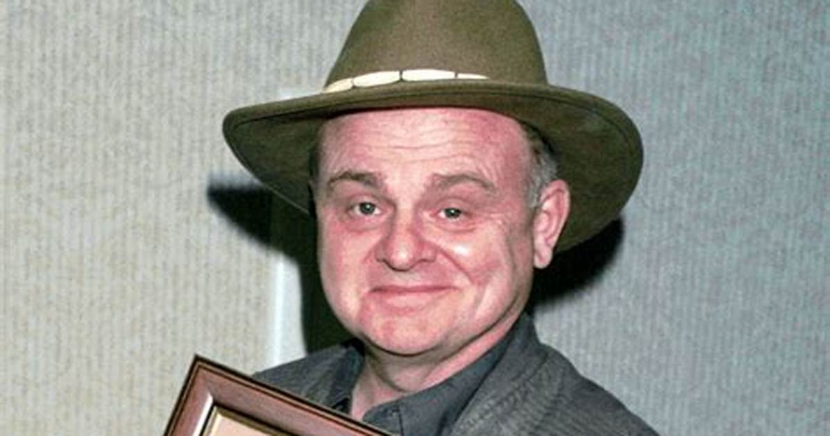 Why Did Gary Burghoff Leave Mash? Net Worth, Hand. Died?