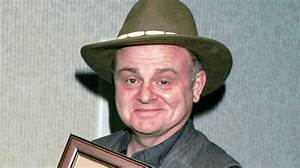 Why Did Gary Burghoff Leave Mash? Net Worth, Hand. Died?