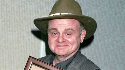 Why Did Gary Burghoff Leave Mash? Net Worth, Hand. Died?