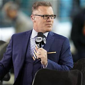 Why Is Howie Long Not on Fox Nfl and Where Is He Now? Everything About His Surgery Udpate