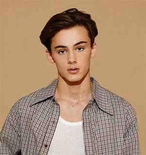 William Franklyn-Miller (Actor) Wiki, Biography, Age, Height, Weight, Girlfriend, Net Worth