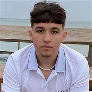 Willy Cuh Age, Wiki, Net Worth, Bio, Height, Girlfriend?