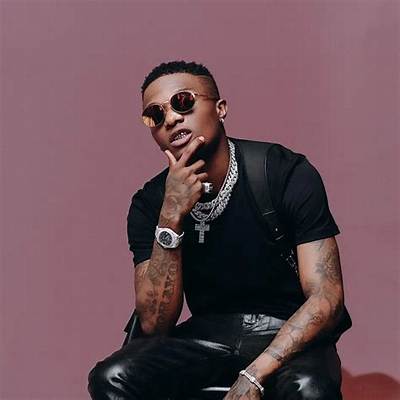 Wizkid [Biography, Albums, Children, Net Worth, Age, Wikipedia, Girlfriend, Photos, Awards & More]