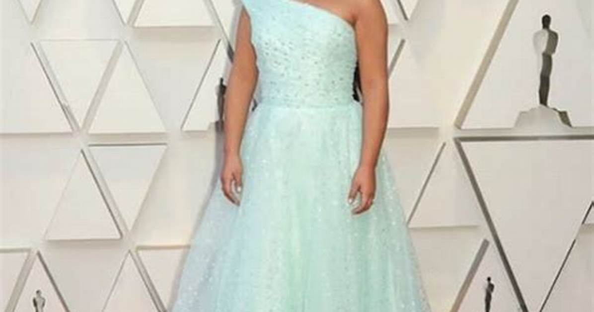 Yalitza Aparicio – Bio, Facts, Net Worth, Awards, Nationality, Age, Boyfriend, Birthday, Ethnicity, Wiki