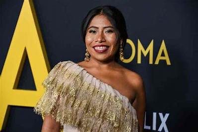 Yalitza Aparicio Bio, Wiki, Age, Height, Education, Husband, Family, Career, Awards and Net Worth