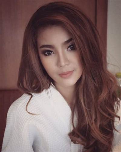 Yanisa Samohom (Noey Yanisa) Height, Weight, Net Worth, Age, Birthday, Wikipedia, Who, Instagram, Biography