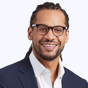 Zachary Kiesch Bio, Wiki, Age, Parents, Spouse, Tattoo, College, Abc, and Net Worth.