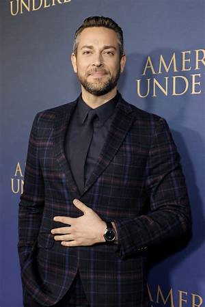 Zachary Levi Height, Weight, Net Worth, Age, Birthday, Wikipedia, Who, Nationality, Biography