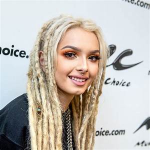 Zhavia Ward: Boyfriend, Net Worth, Tattoos, Smoking & Body Measurements